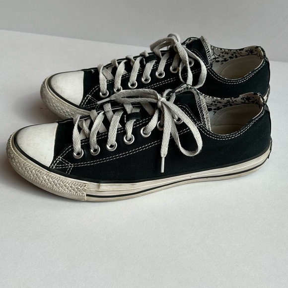 Converse unisex Black Low-Top Classic Low Profile Sneakers Sz W 11 (Men’s 10) - Picture 3 of 7